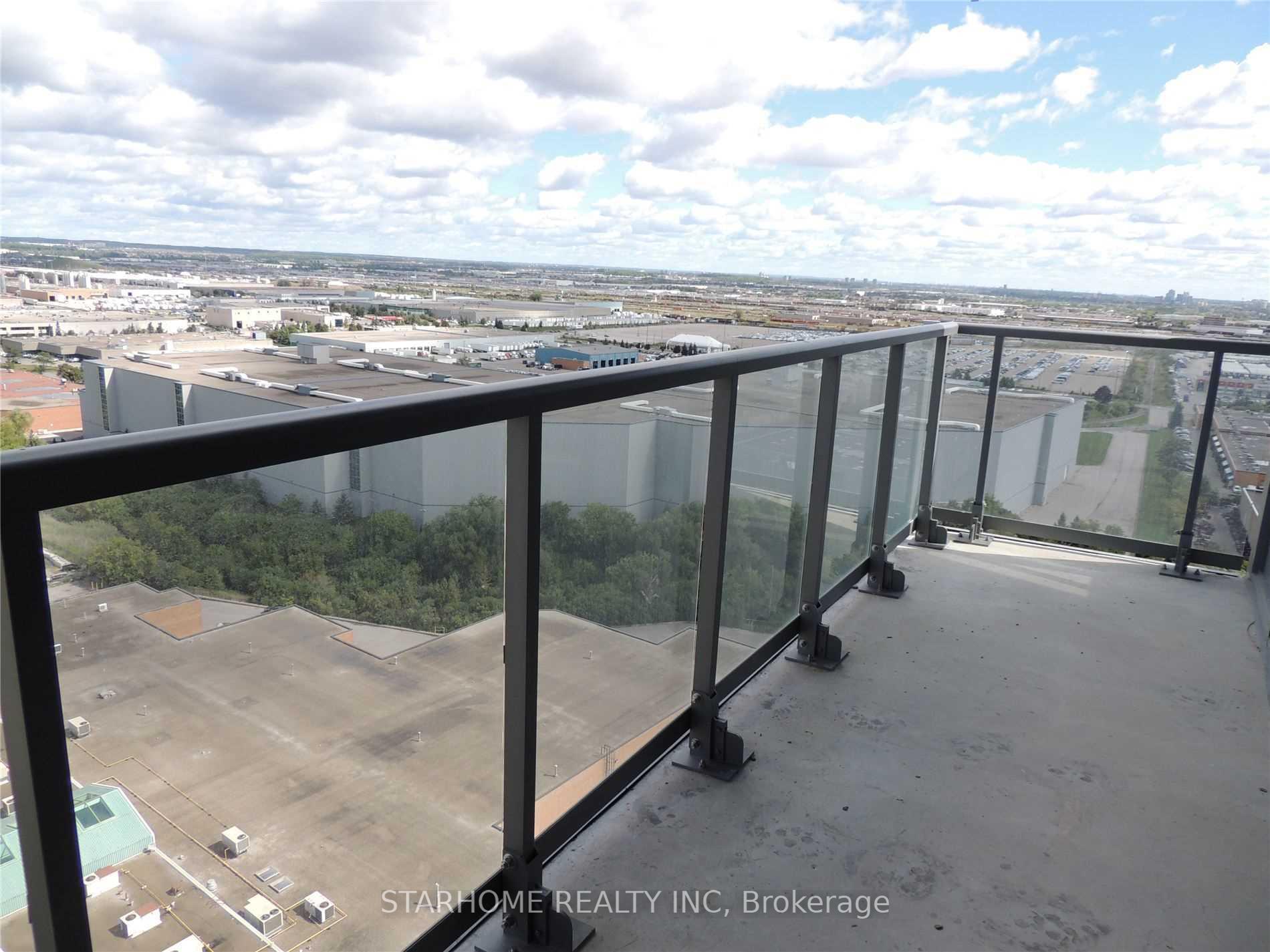 Photo 5 of Unit 2015, 7895 Jane Street, Vaughan, Concord — HOMEH