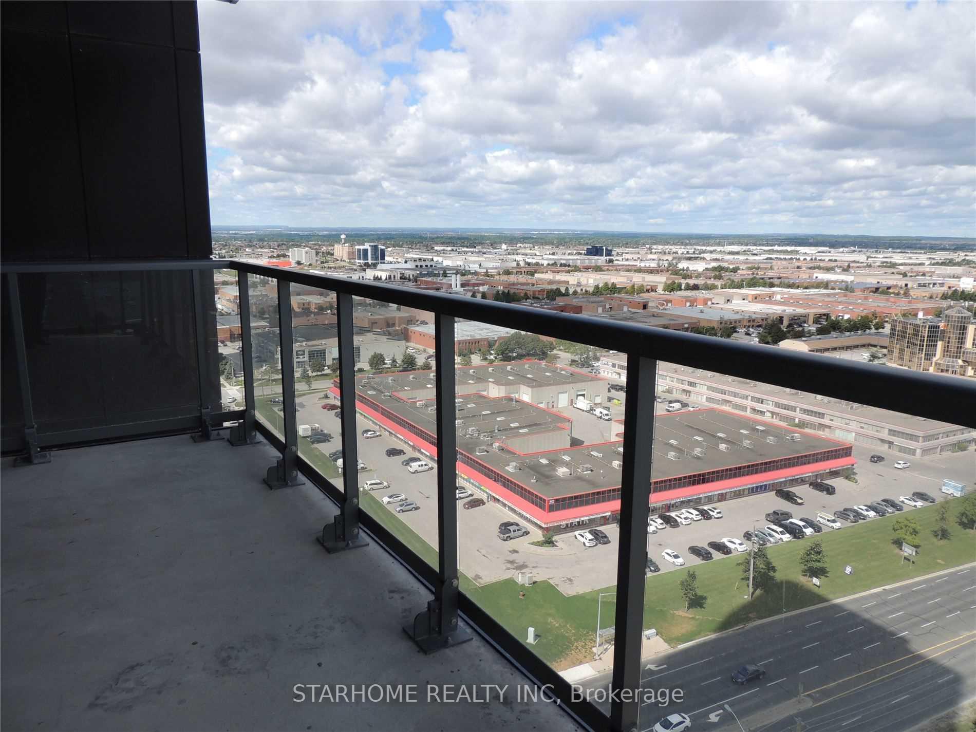 Photo 6 of Unit 2015, 7895 Jane Street, Vaughan, Concord — HOMEH