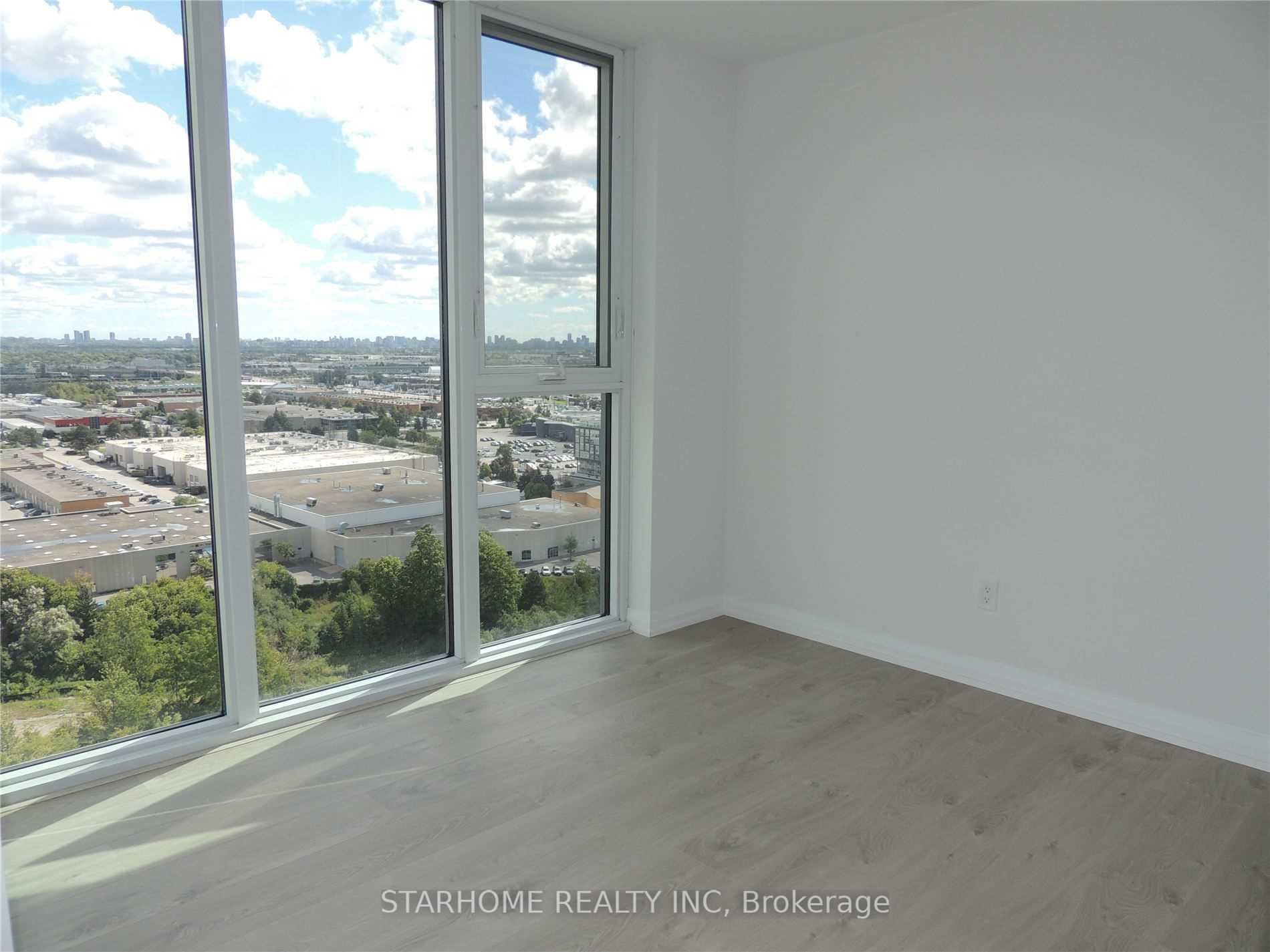 Photo 10 of Unit 2015, 7895 Jane Street, Vaughan, Concord — HOMEH