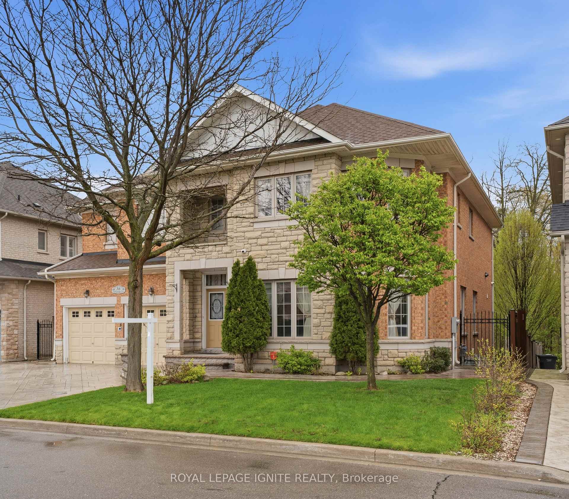 Photo 4 of 36 Valleyridge Crescent, Brampton, Bram East — HOMEH