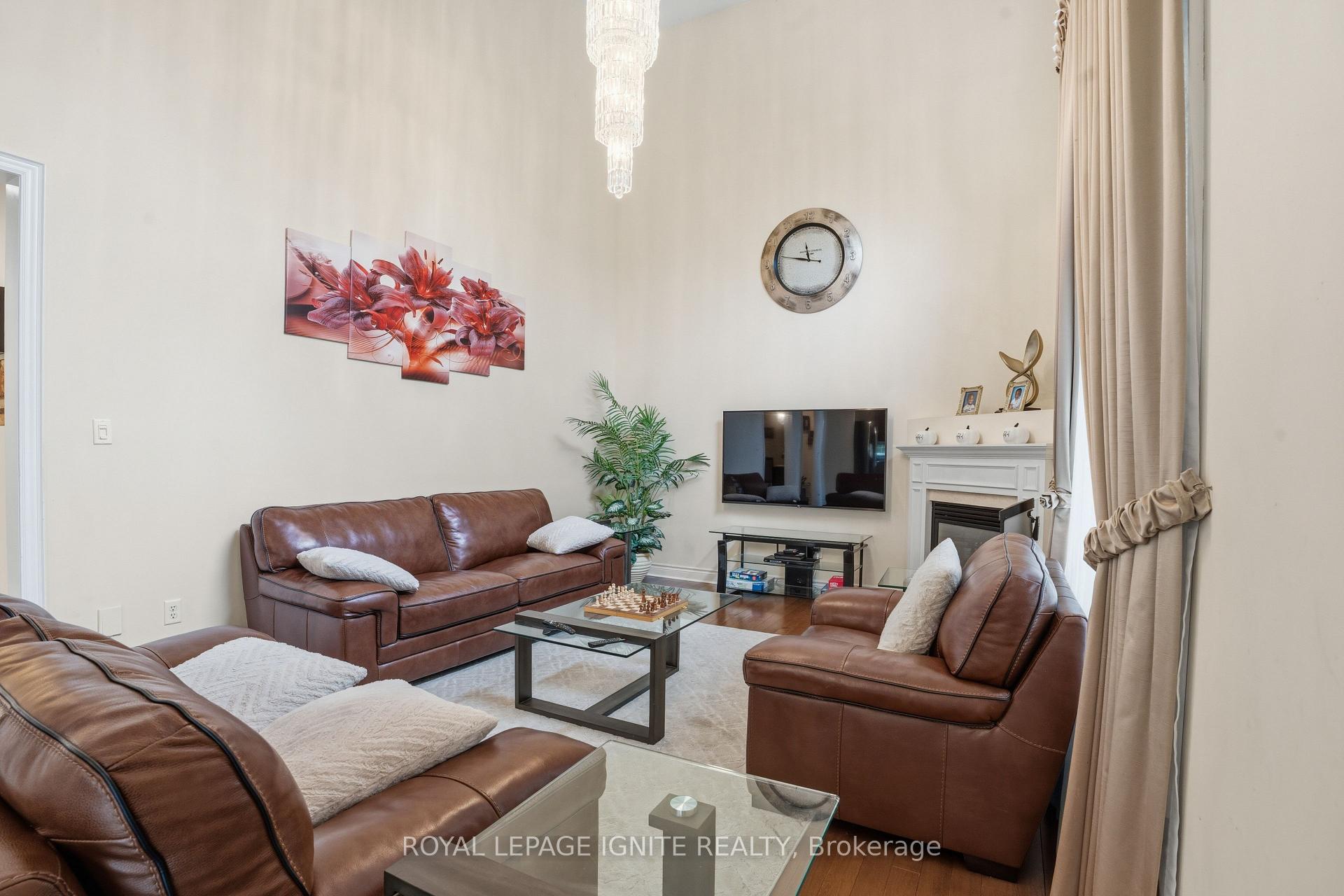 Photo 10 of 36 Valleyridge Crescent, Brampton, Bram East — HOMEH
