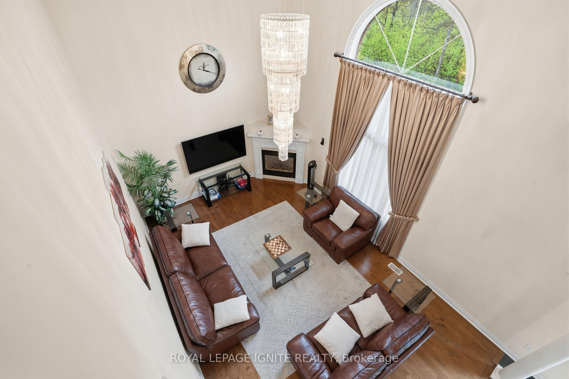 Photo 11 of 36 Valleyridge Crescent, Brampton, Bram East — HOMEH