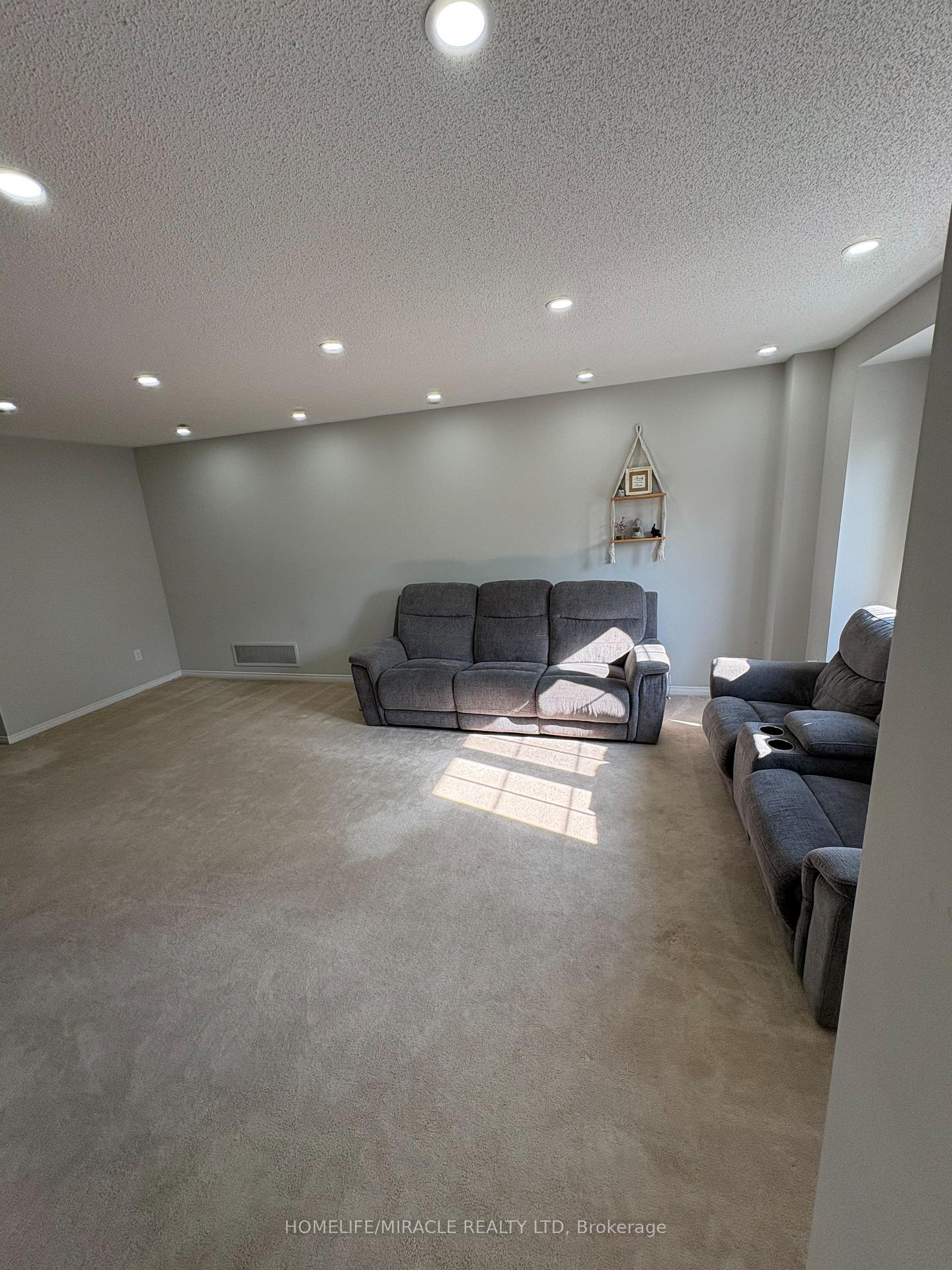 Photo 5 of 15 Nobbs Drive, Ajax, Northwest Ajax — HOMEH
