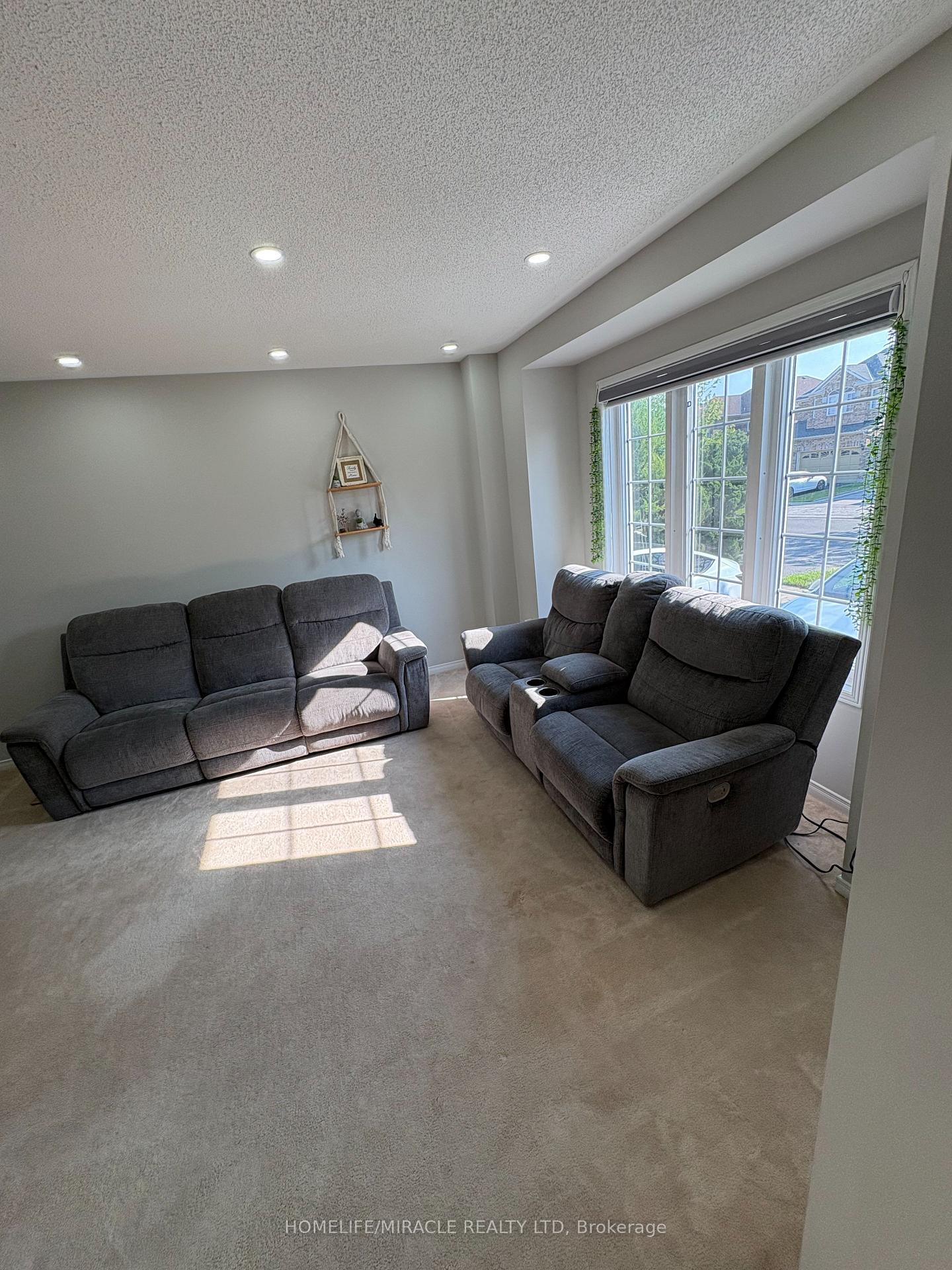 Photo 6 of 15 Nobbs Drive, Ajax, Northwest Ajax — HOMEH