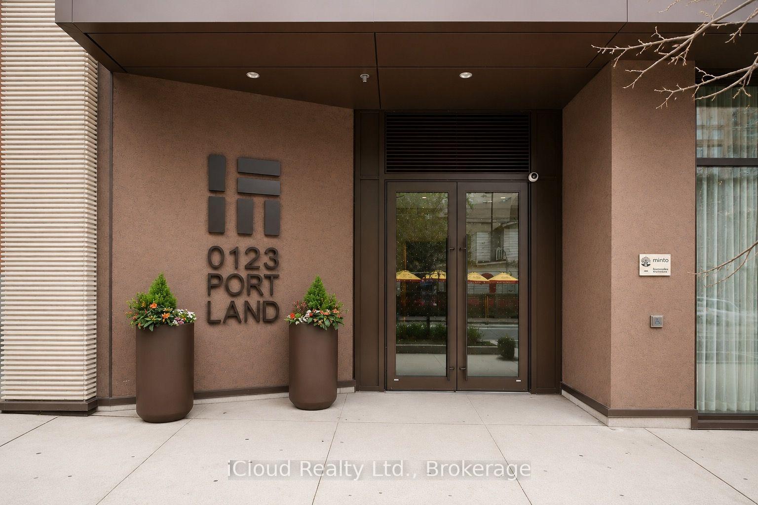 Front of Unit 303, 123 Portland Street
