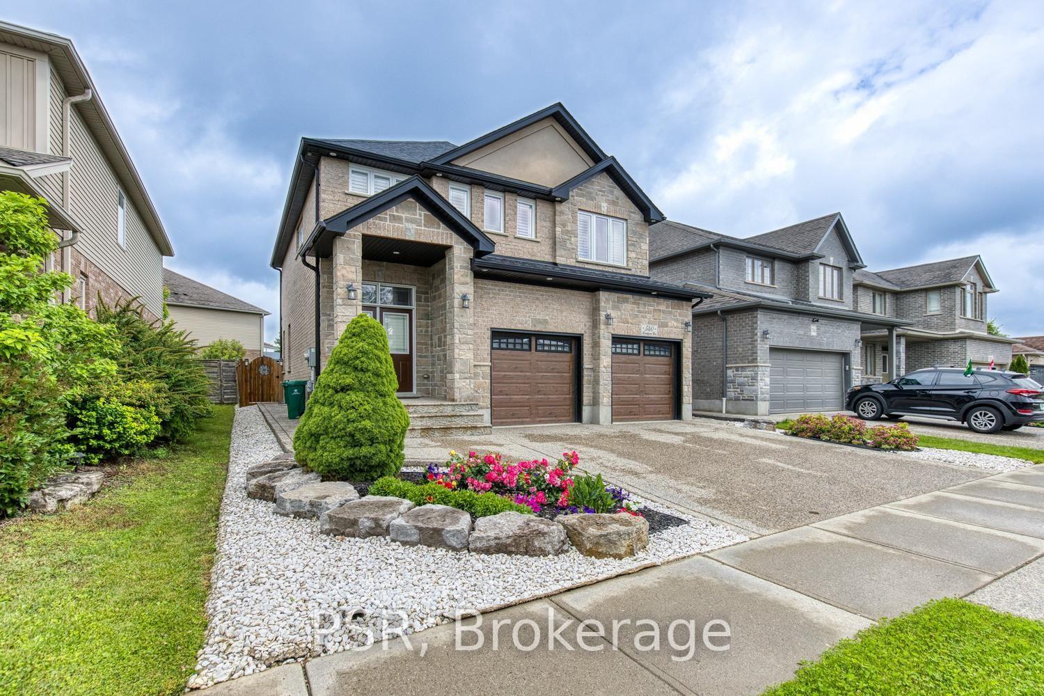 Photo 2 of 540 Landgren Court, Waterloo — HOMEH