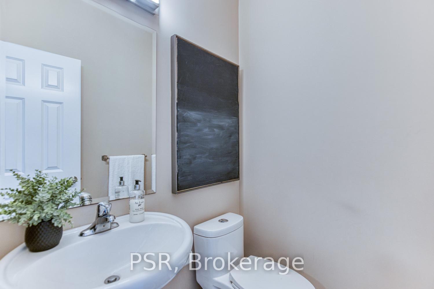 Photo 15 of 540 Landgren Court, Waterloo — HOMEH
