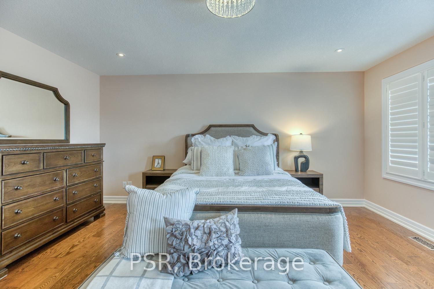 Photo 16 of 540 Landgren Court, Waterloo — HOMEH