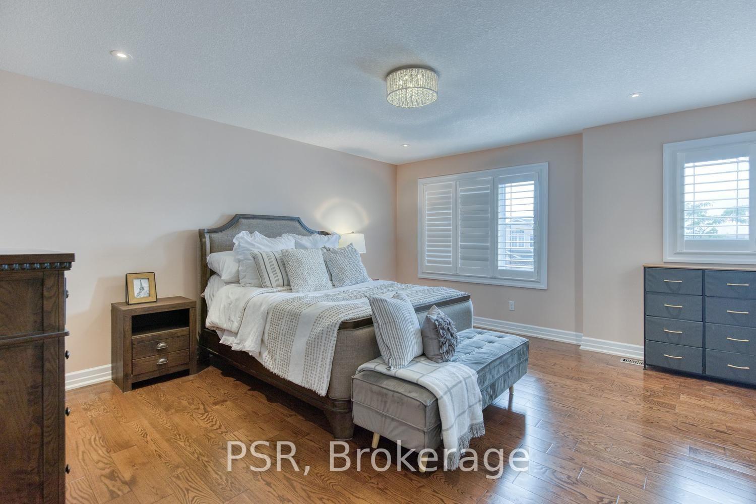 Photo 17 of 540 Landgren Court, Waterloo — HOMEH