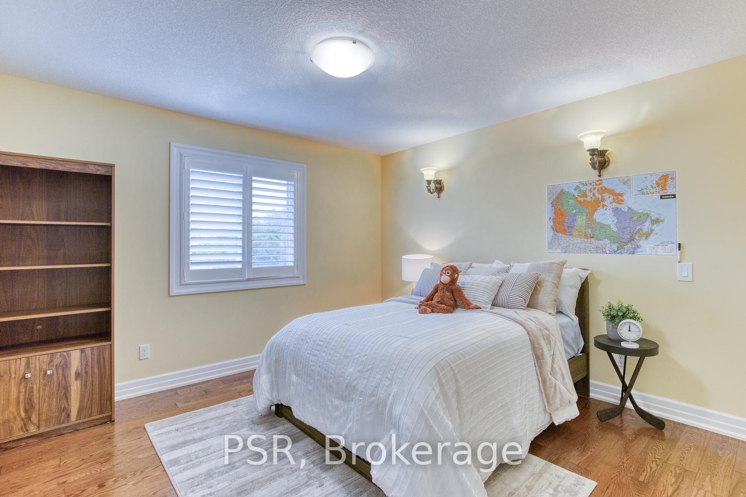 Photo 22 of 540 Landgren Court, Waterloo — HOMEH