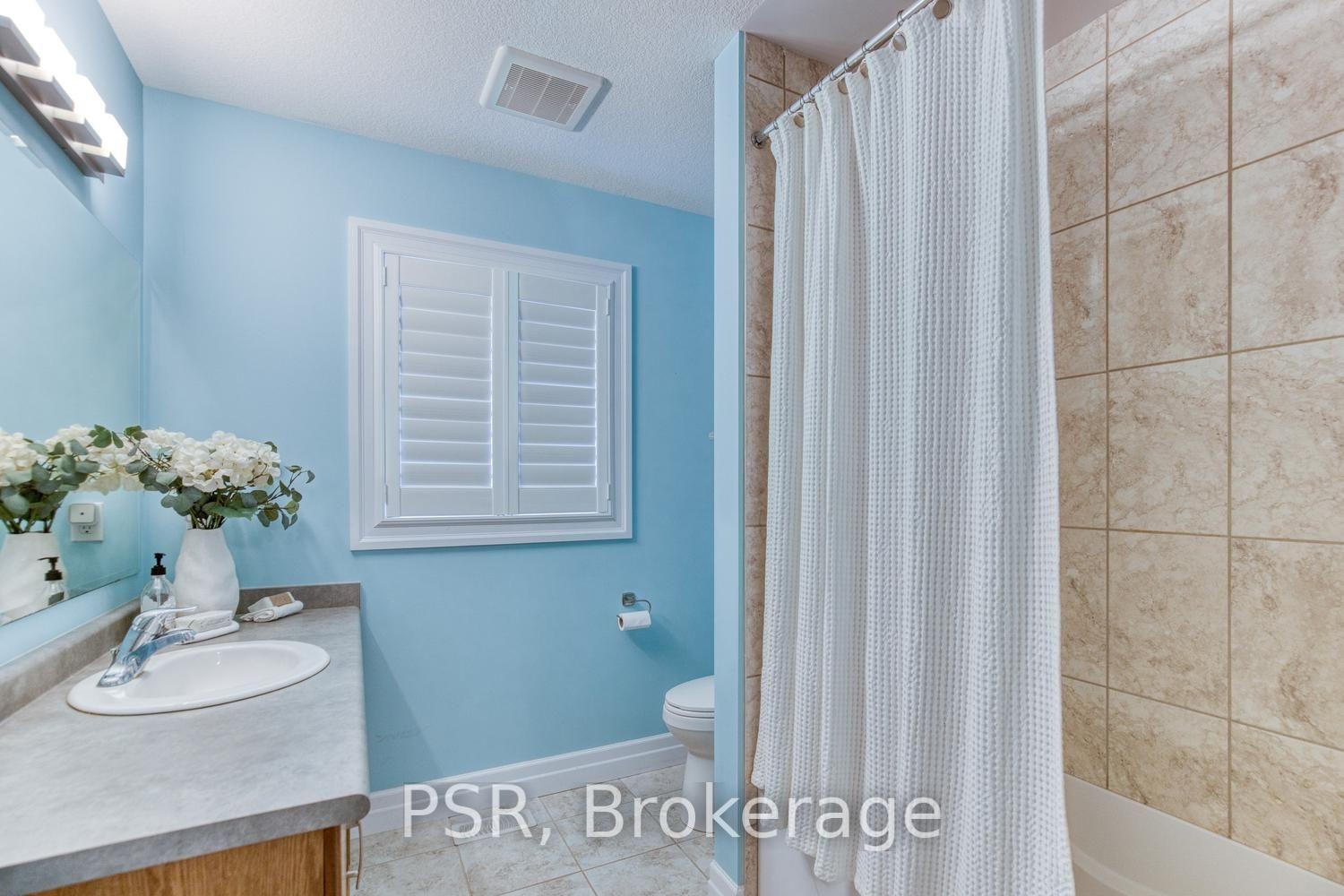 Photo 24 of 540 Landgren Court, Waterloo — HOMEH