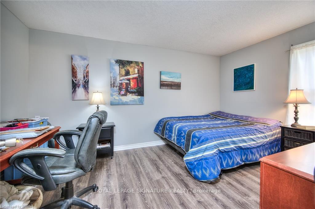 Photo 2 of Unit B, 29 Marshall Street, Waterloo, Beechwood/University — HOMEH