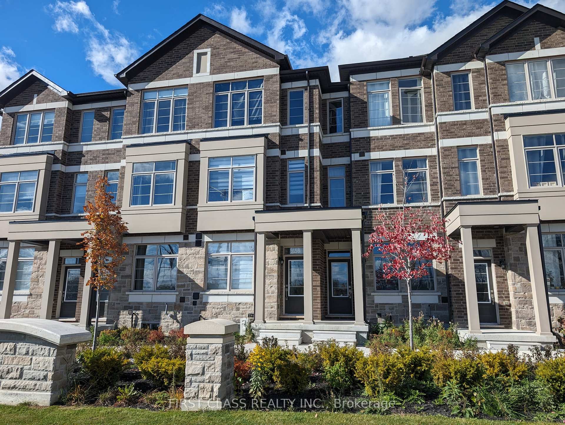 Front of 656 Copper Creek Drive
