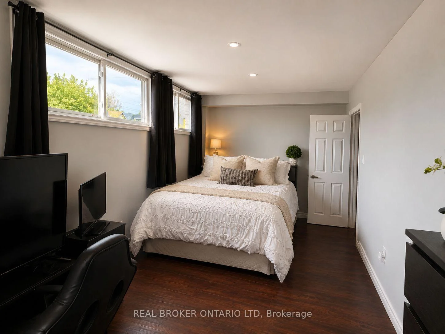 Photo 9 of 51312 Ron Mcneil Line, Malahide, Springfield — HOMEH