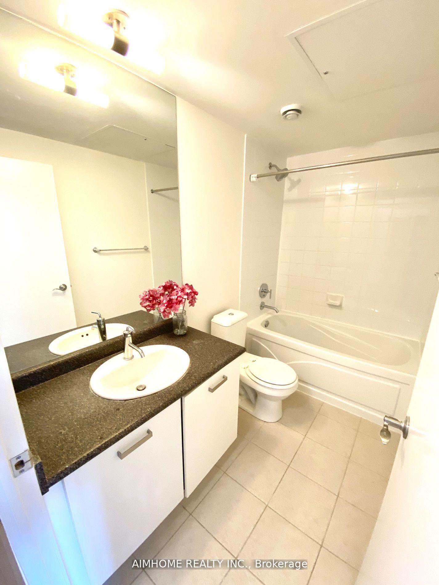 Photo 30 of Unit 2007, 832 Bay Street, Toronto, Bay Street Corridor — HOMEH