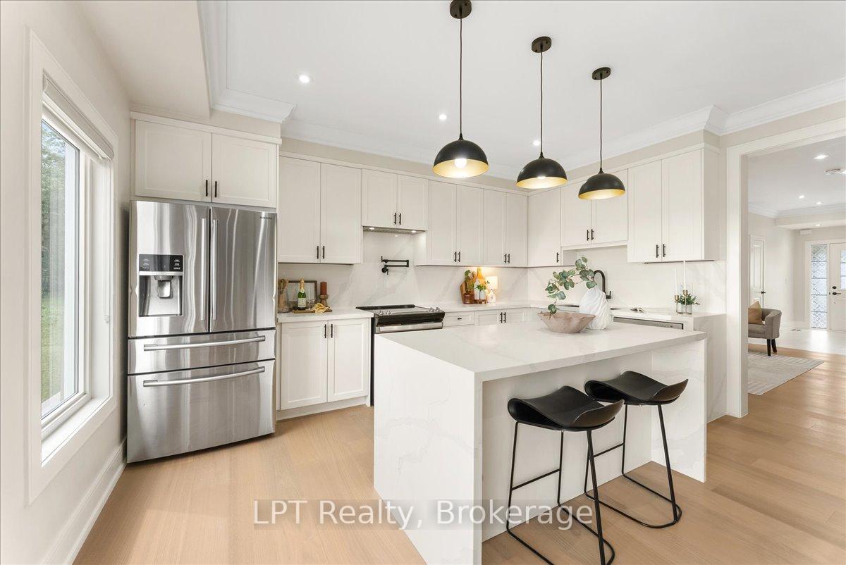 Photo 11 of 47 Atlantis Drive, Orillia — HOMEH