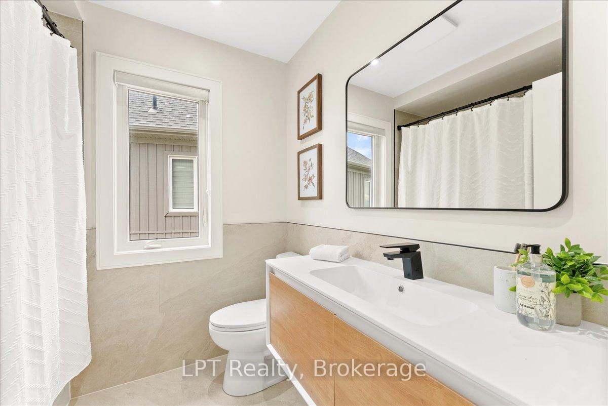 Photo 26 of 47 Atlantis Drive, Orillia — HOMEH