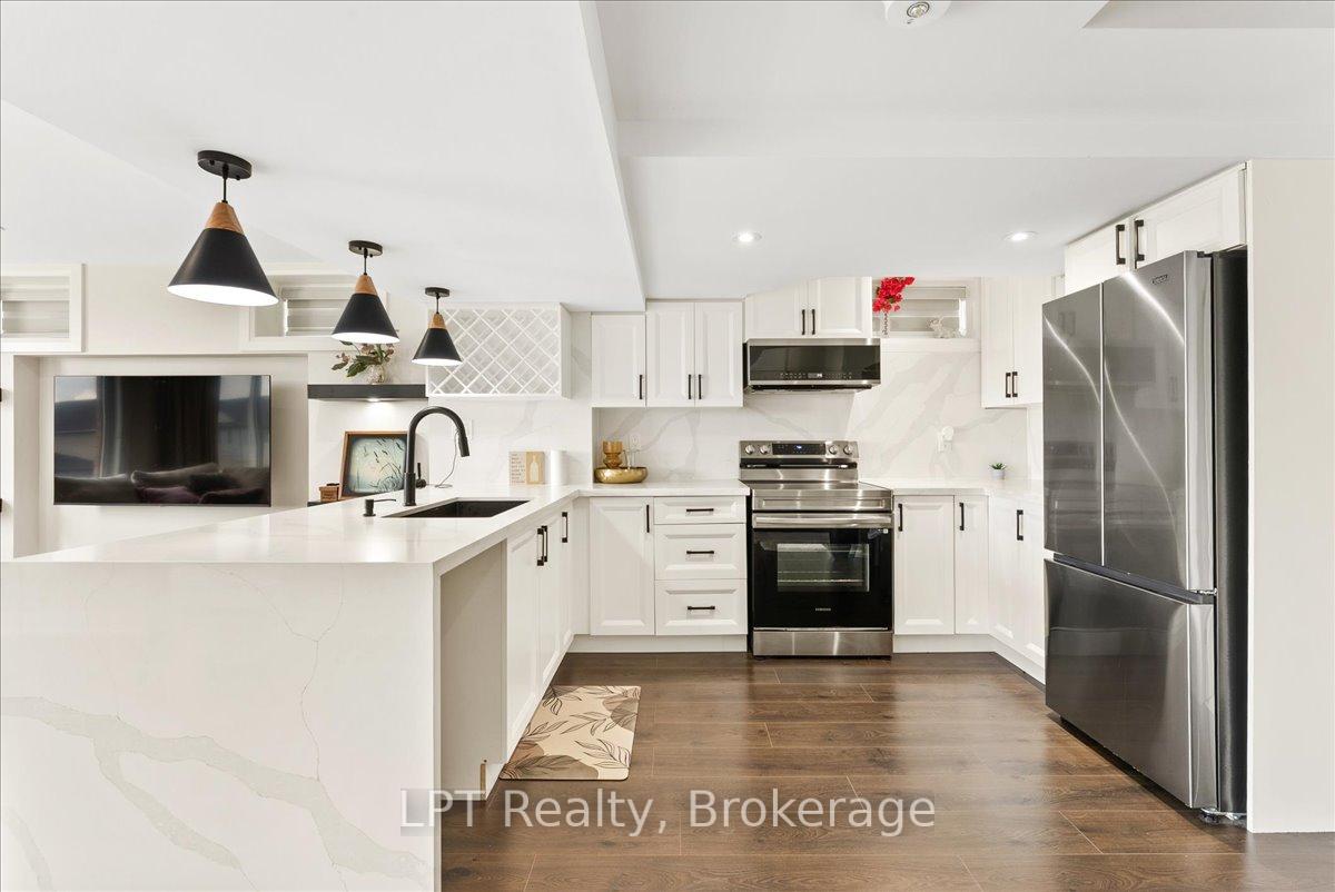 Photo 34 of 47 Atlantis Drive, Orillia — HOMEH
