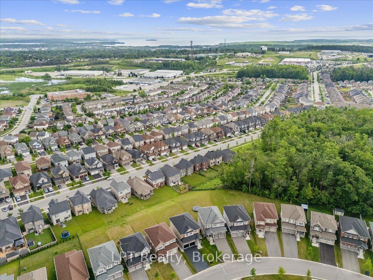 Photo 47 of 47 Atlantis Drive, Orillia — HOMEH