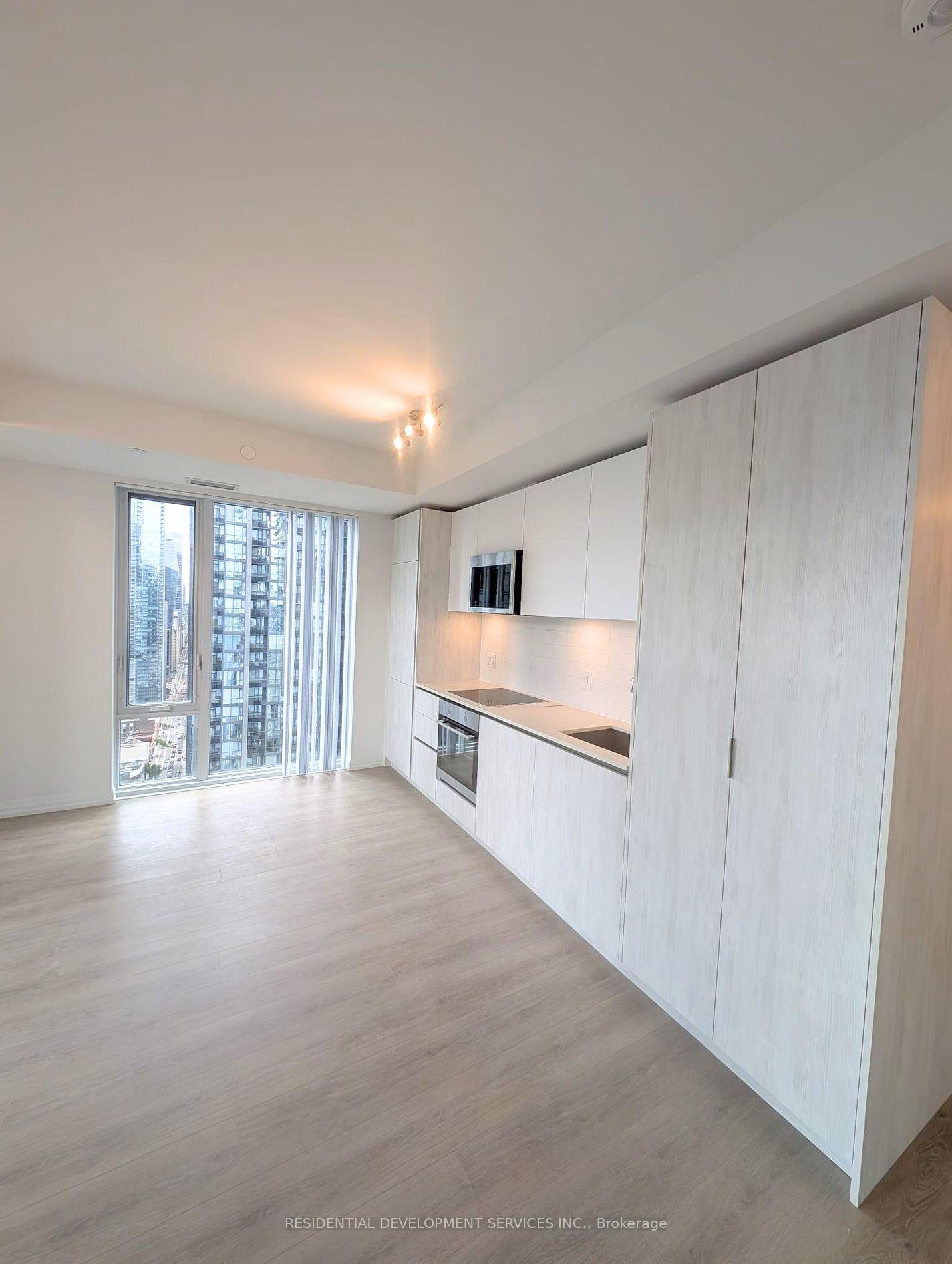 Photo 4 of Unit 3628, 28 Widmer Street, Toronto, Waterfront Communities — HOMEH