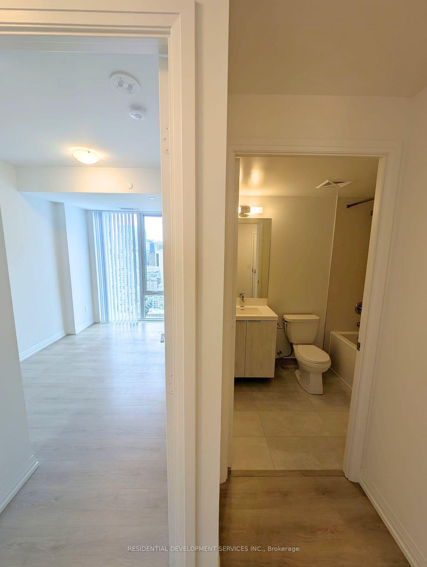 Photo 10 of Unit 3628, 28 Widmer Street, Toronto, Waterfront Communities — HOMEH
