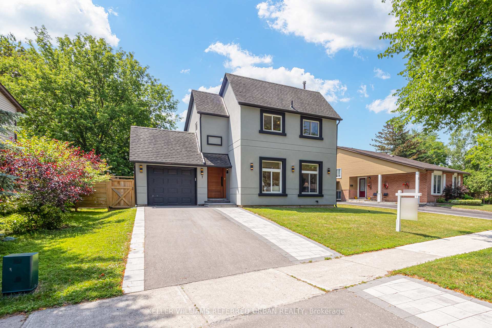 Photo 2 of 7 Cossar Drive, Aurora, Aurora Highlands — HOMEH