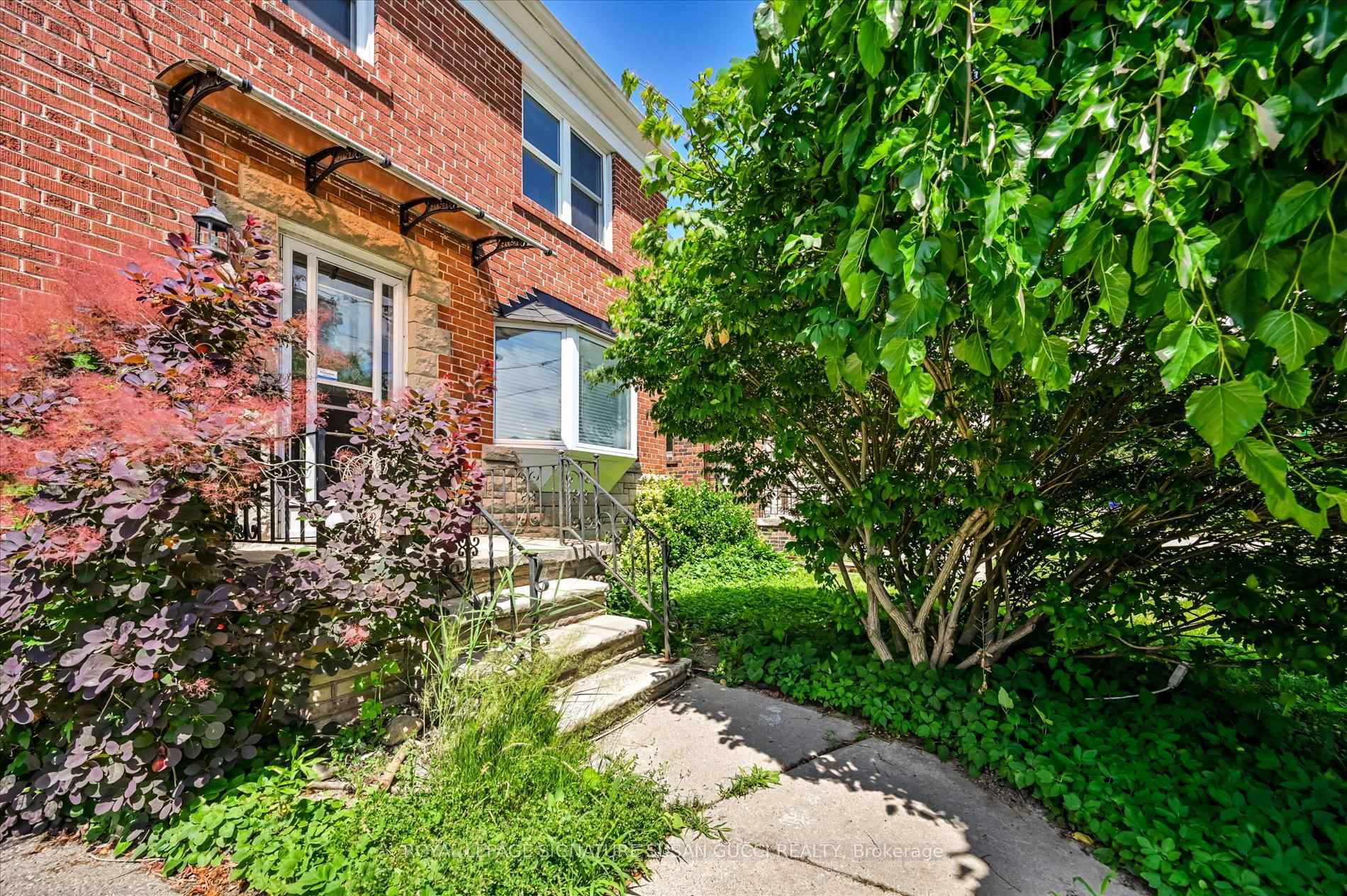 Photo 2 of Unit Main, 32 Marilyn Crescent, Toronto, O'Connor-Parkview — HOMEH