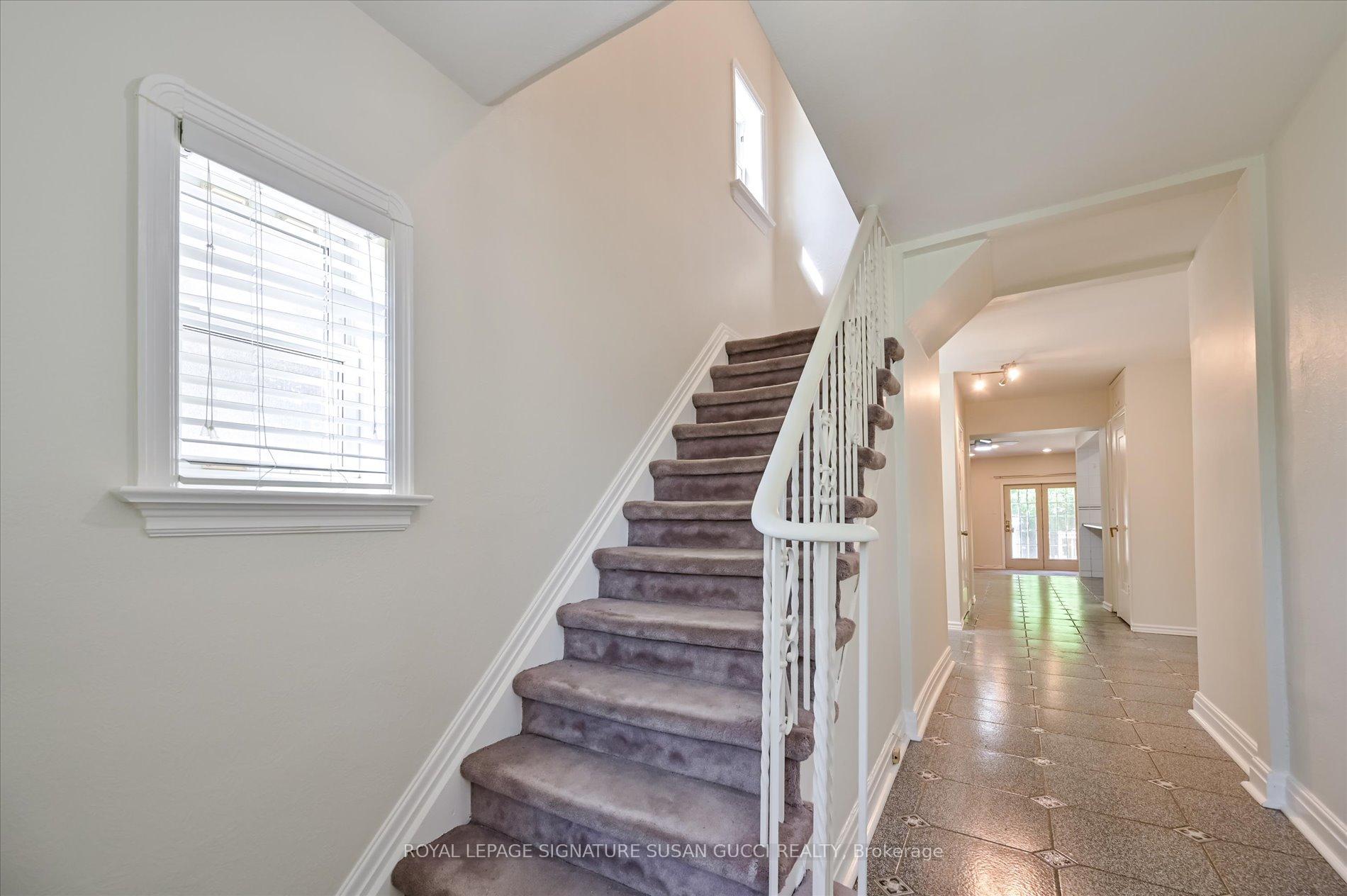 Photo 18 of Unit Main, 32 Marilyn Crescent, Toronto, O'Connor-Parkview — HOMEH
