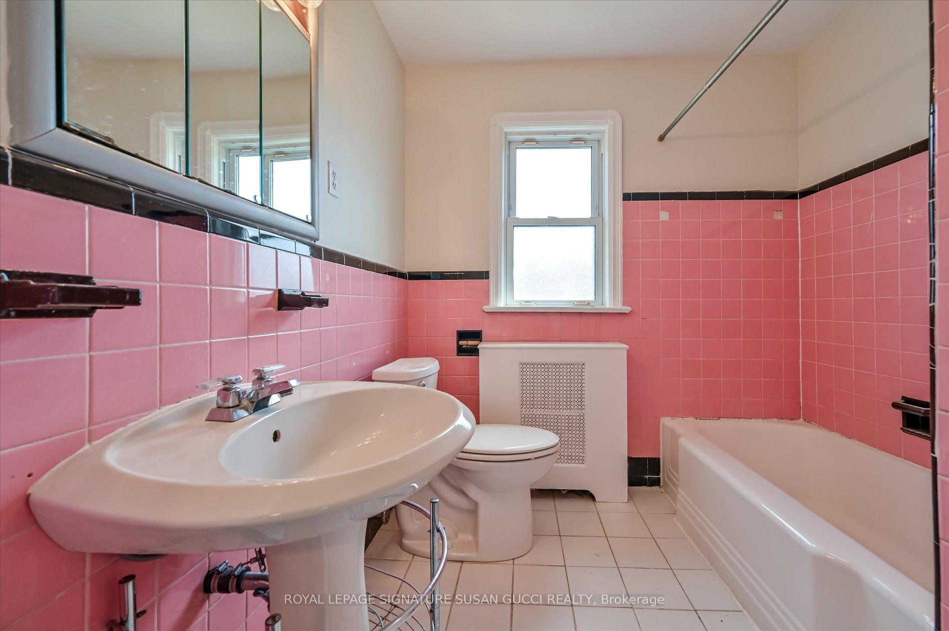 Photo 30 of Unit Main, 32 Marilyn Crescent, Toronto, O'Connor-Parkview — HOMEH
