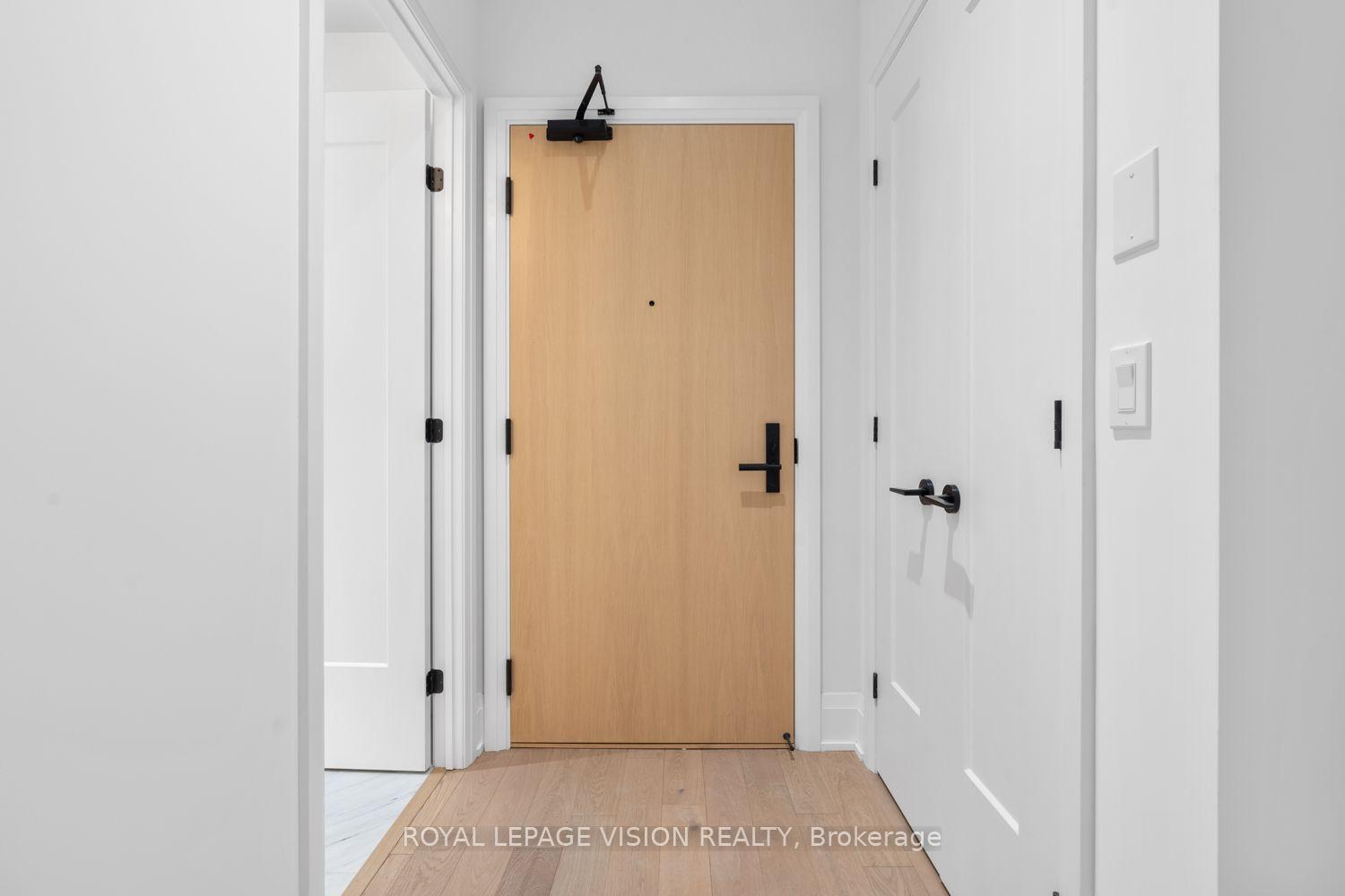 Photo 24 of Unit 222, 505 Glencairn Avenue, Toronto, Englemount-Lawrence — HOMEH