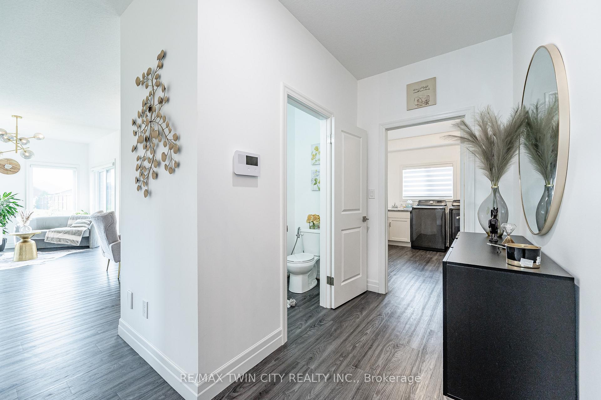 Photo 25 of 136 Village Road, Wellesley — HOMEH