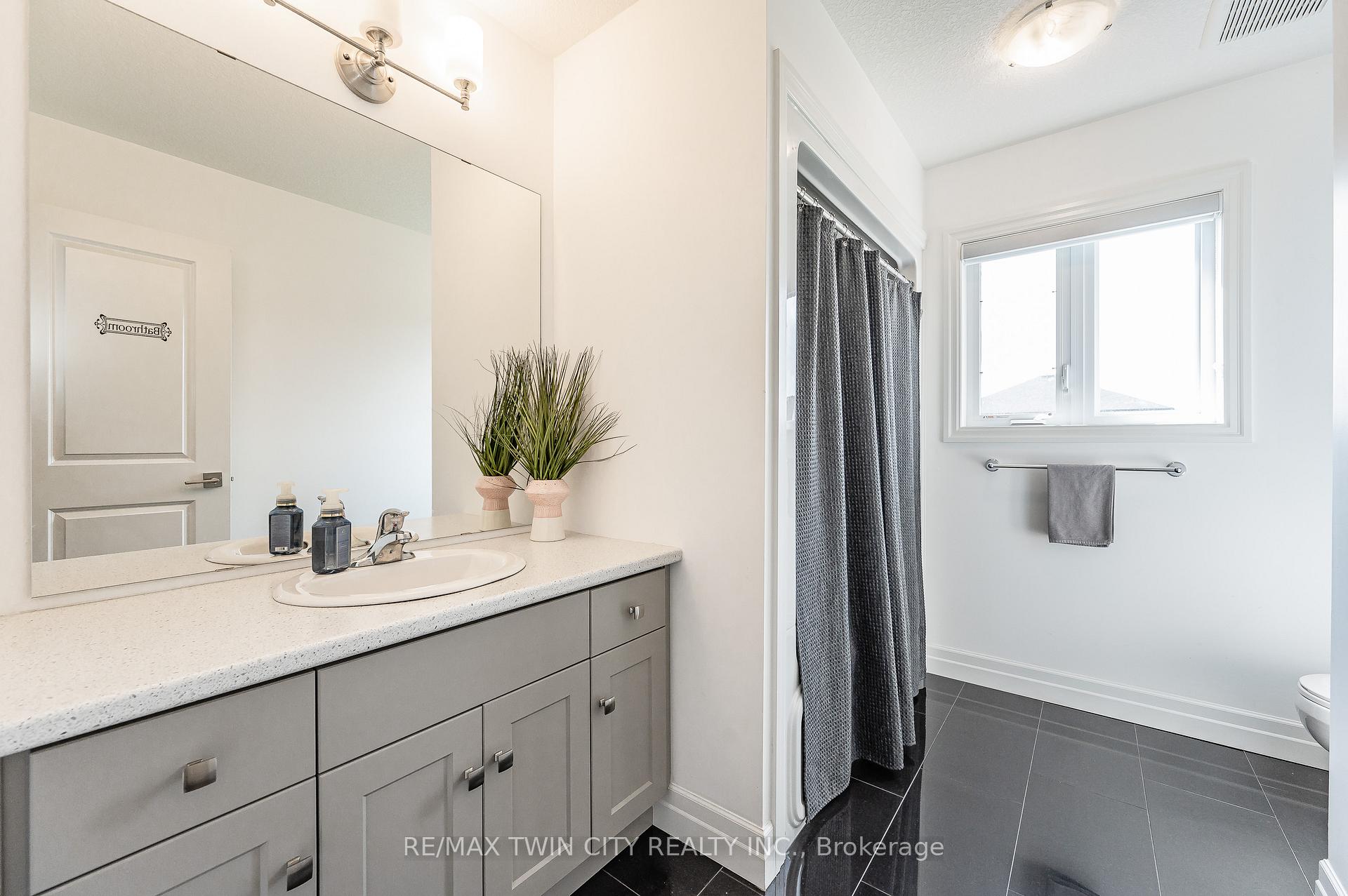 Photo 33 of 136 Village Road, Wellesley — HOMEH