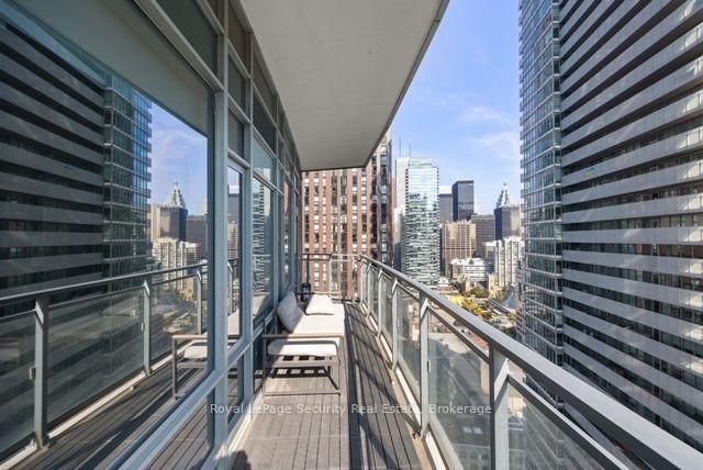 Photo 11 of Unit 2409, 21 Widmer Street, Toronto, Waterfront Communities — HOMEH
