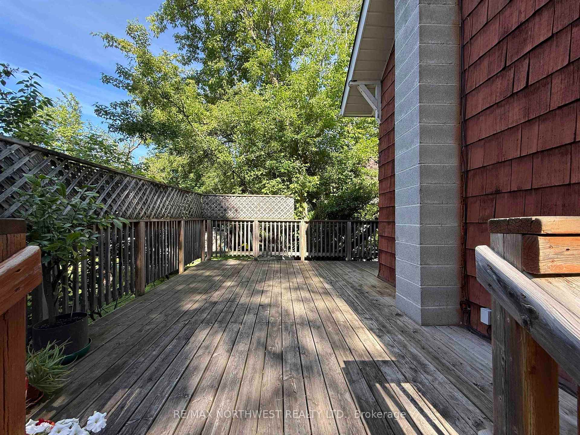 Photo 5 of 214 Matheson St N, Kenora, North End — HOMEH
