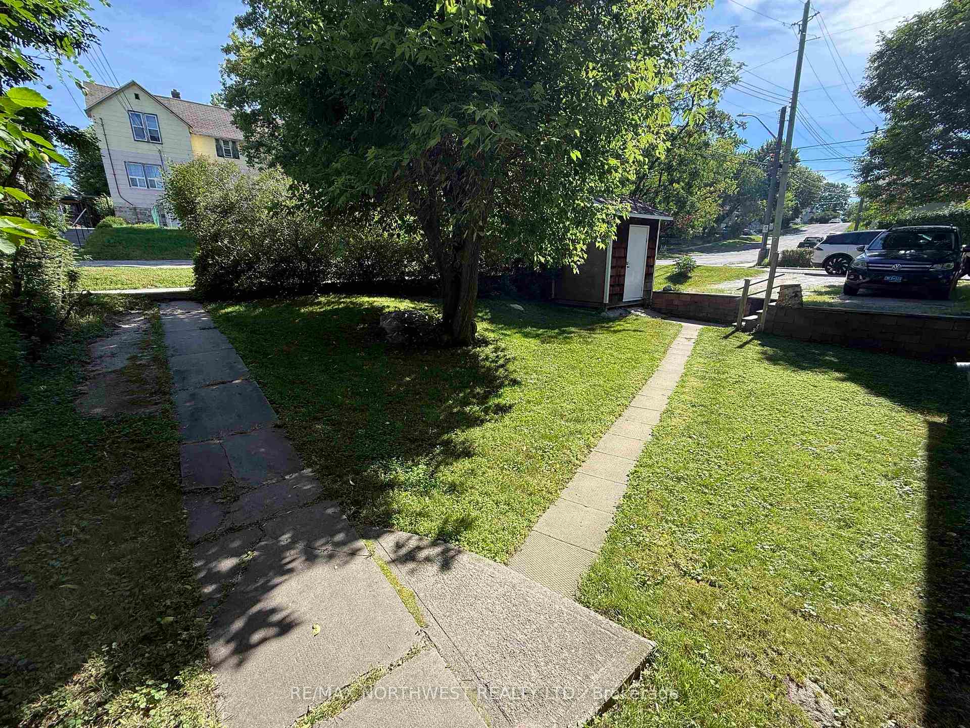 Photo 7 of 214 Matheson St N, Kenora, North End — HOMEH