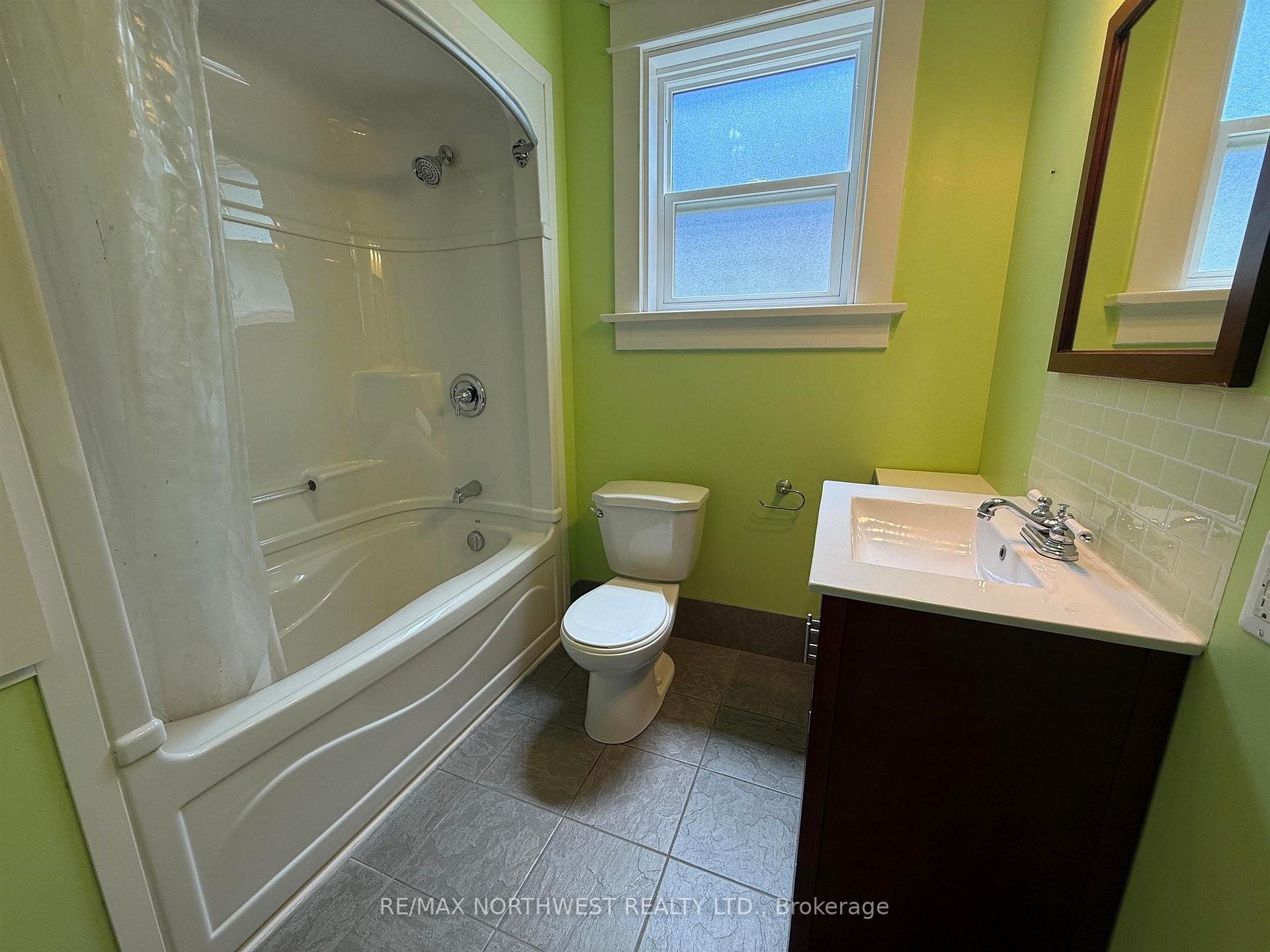 Photo 19 of 214 Matheson St N, Kenora, North End — HOMEH