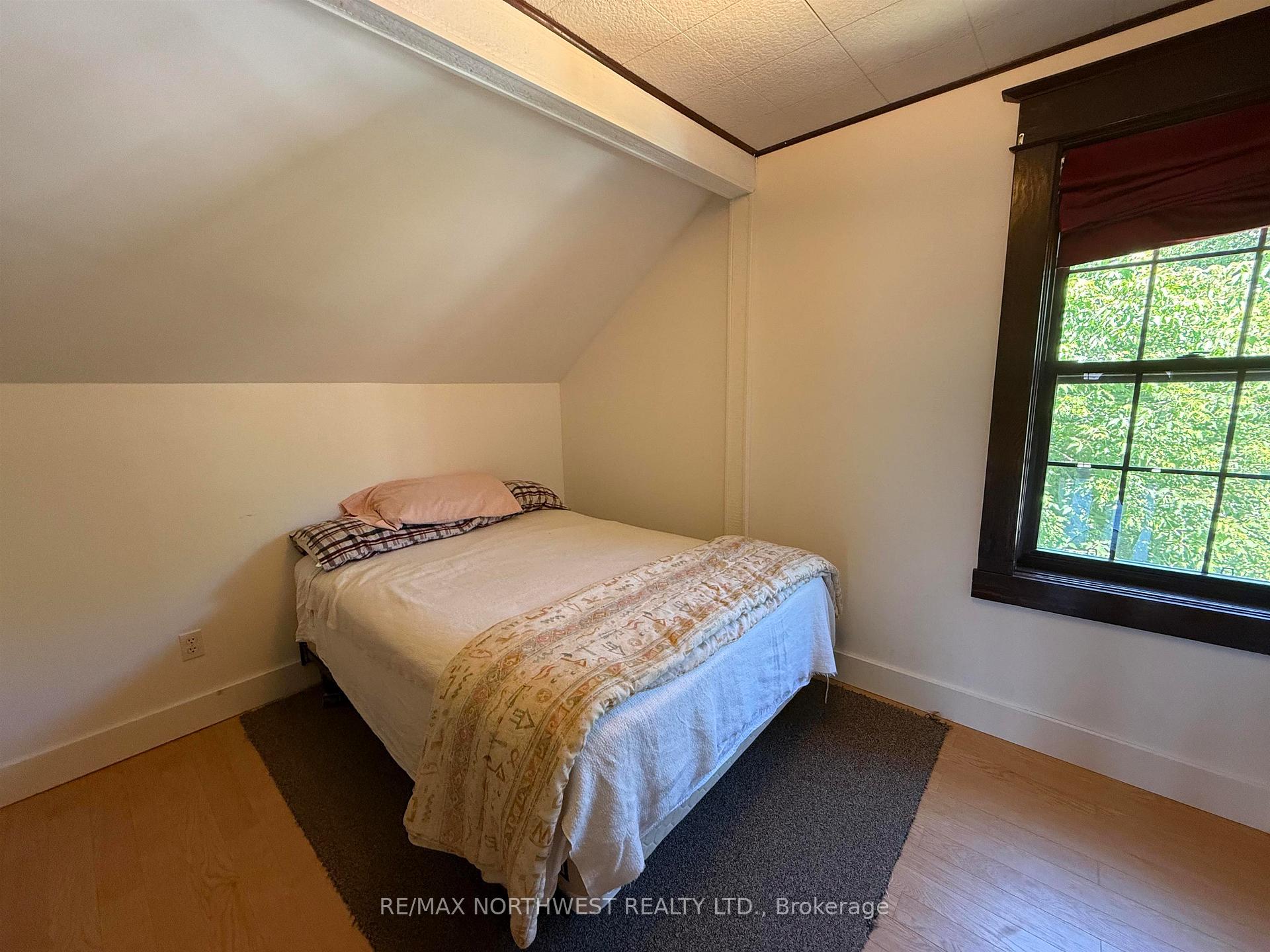 Photo 22 of 214 Matheson St N, Kenora, North End — HOMEH