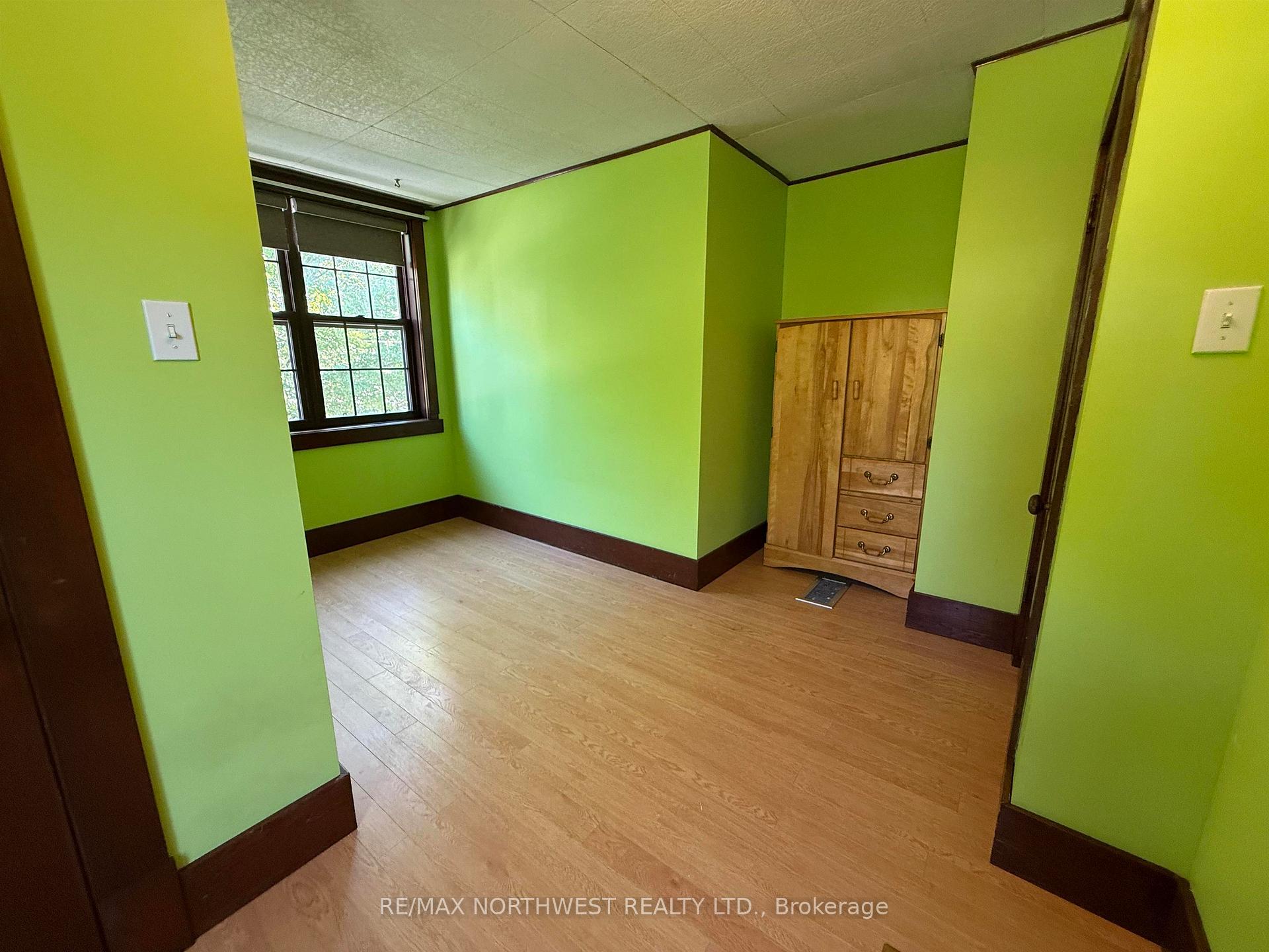 Photo 26 of 214 Matheson St N, Kenora, North End — HOMEH
