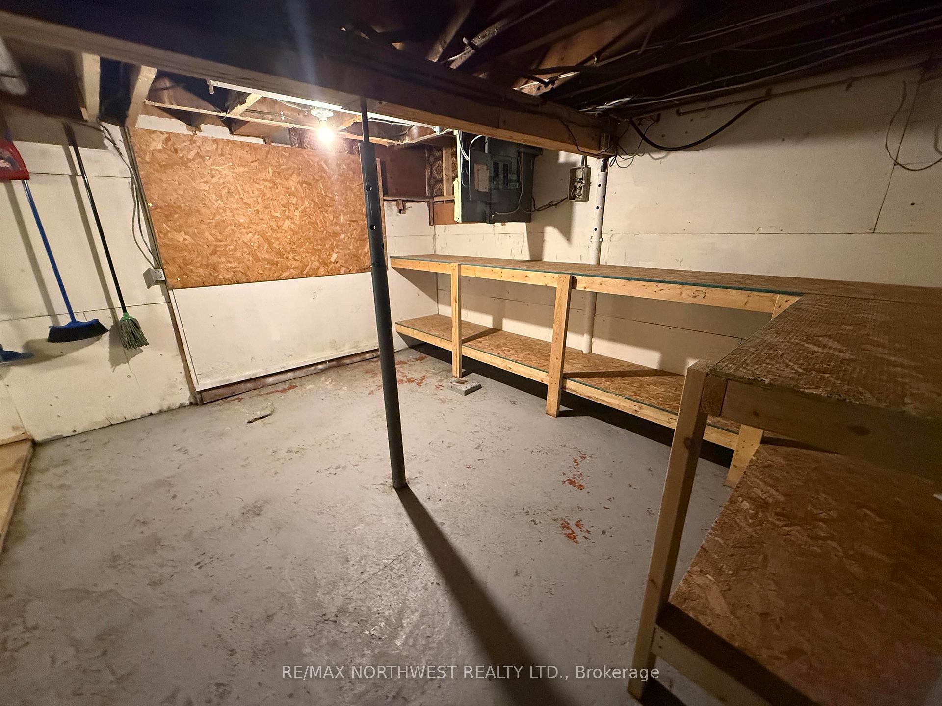 Photo 32 of 214 Matheson St N, Kenora, North End — HOMEH