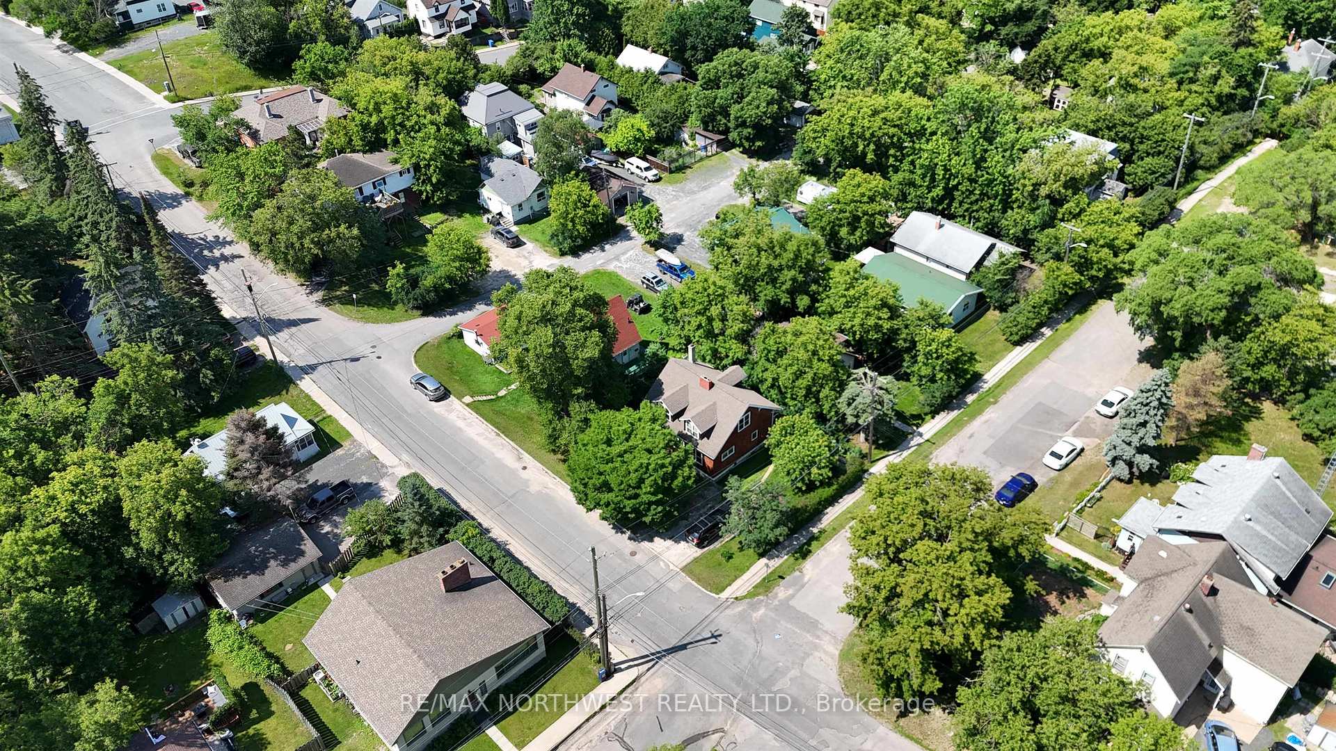 Photo 33 of 214 Matheson St N, Kenora, North End — HOMEH