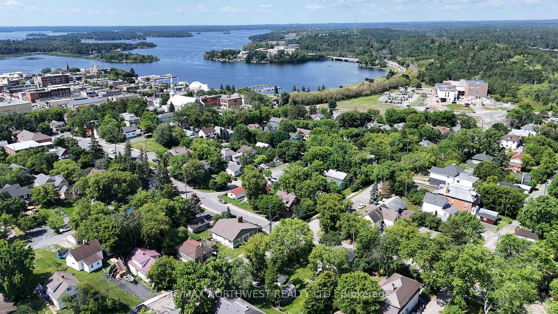 Photo 37 of 214 Matheson St N, Kenora, North End — HOMEH