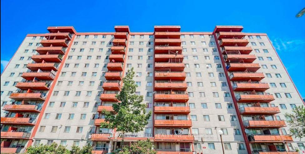 Front of Unit 1114, 50 Lotherton Pathway