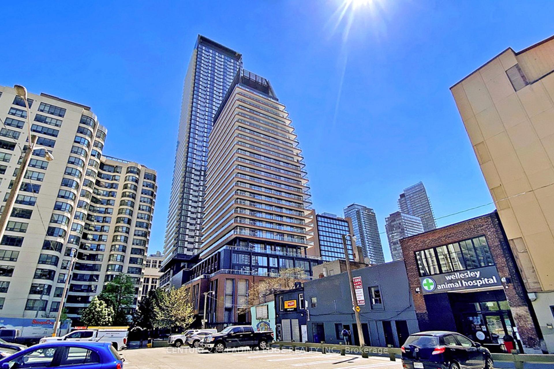 Front of Unit 1209, 18 Maitland Terrace