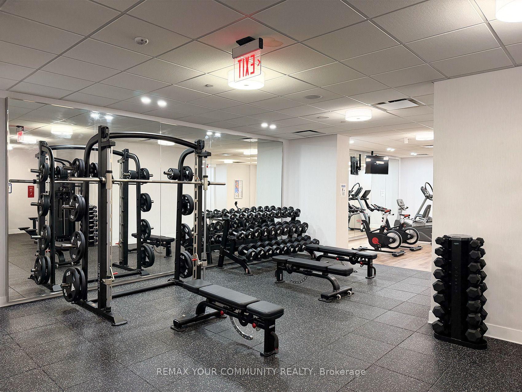 Photo 11 of Unit 1911, 70 Roehampton Avenue N, Toronto, Mount Pleasant West — HOMEH