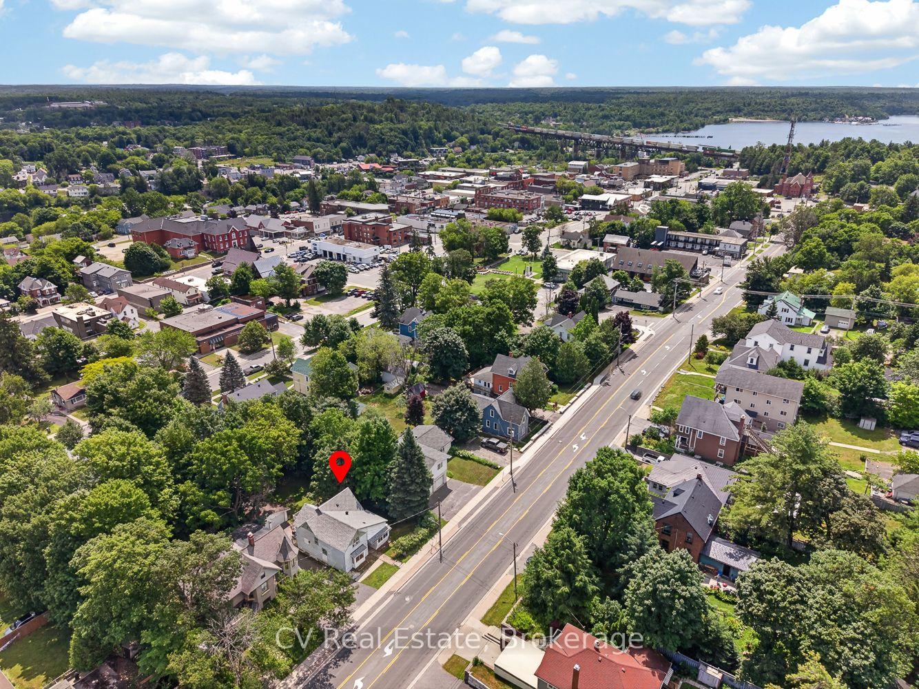 Photo 7 of 39 Church Street, Parry Sound — HOMEH