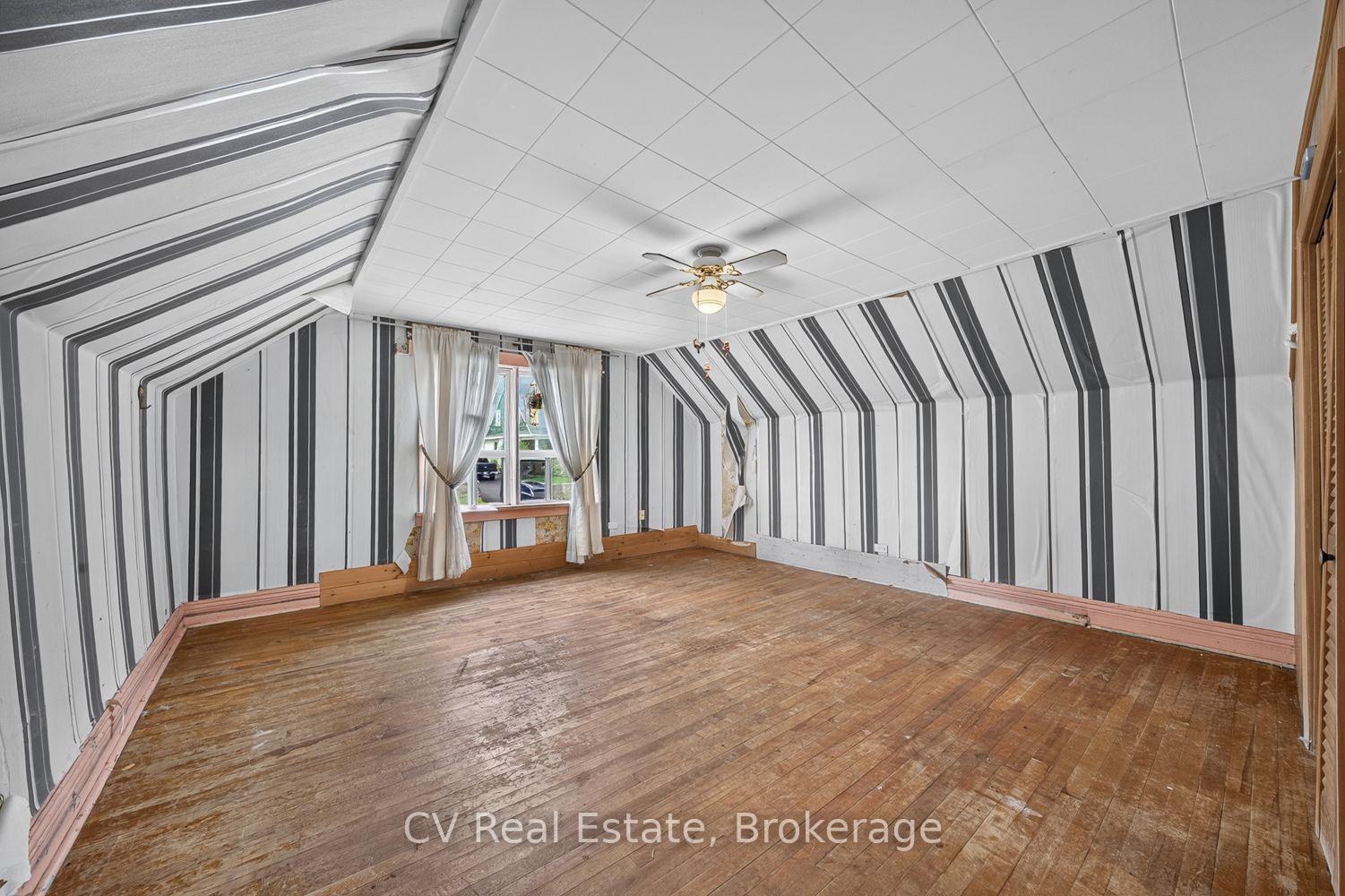 Photo 16 of 39 Church Street, Parry Sound — HOMEH