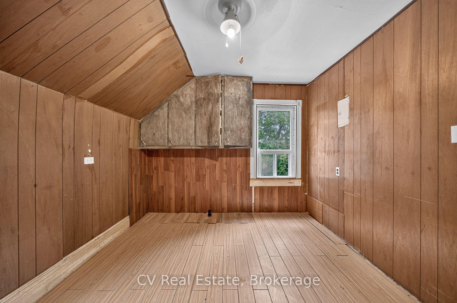 Photo 20 of 39 Church Street, Parry Sound — HOMEH