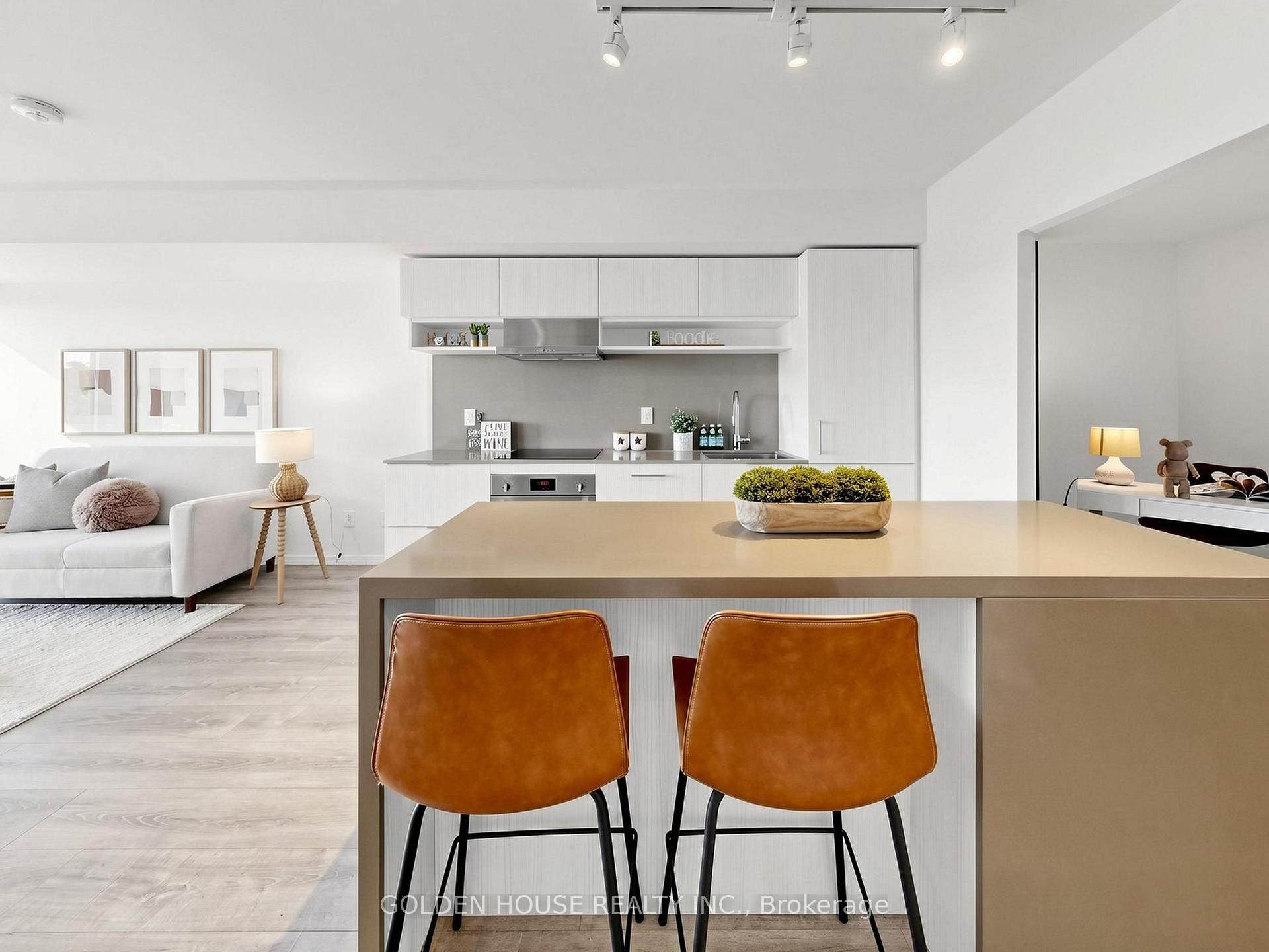 Photo 12 of Unit 735, 8 Hillsdale Avenue E, Toronto, Mount Pleasant West — HOMEH