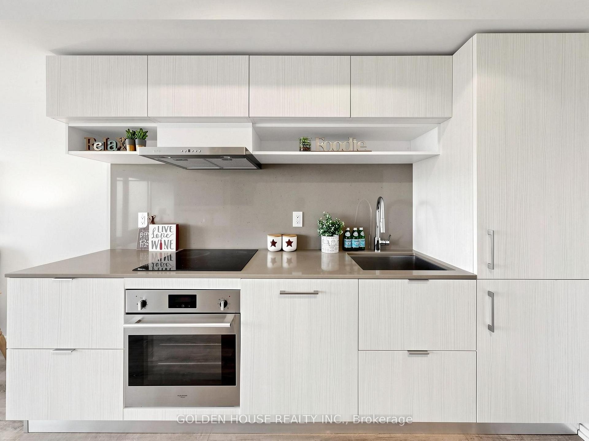 Photo 14 of Unit 735, 8 Hillsdale Avenue E, Toronto, Mount Pleasant West — HOMEH