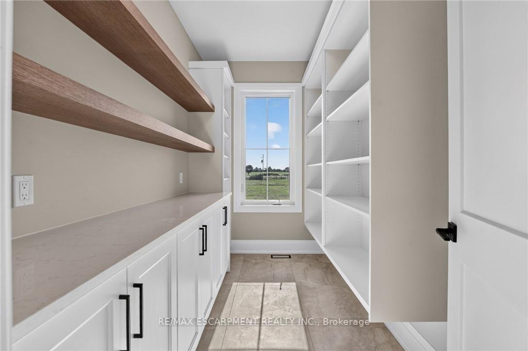 Photo 17 of 680 Caistorville Road, West Lincoln, West Lincoln — HOMEH